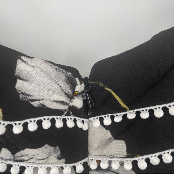 CITY CHIC Jumpsuit SZ 14 Black White Yellow Crepe Floral Print Off The Shoulder - Picture 9 of 13